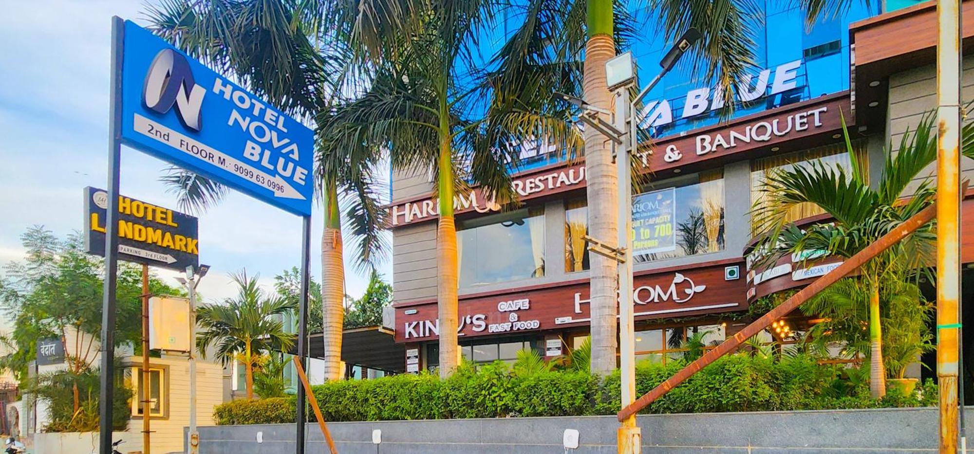 Hotel Nova Blue Ahmedabad Eksteriør bilde