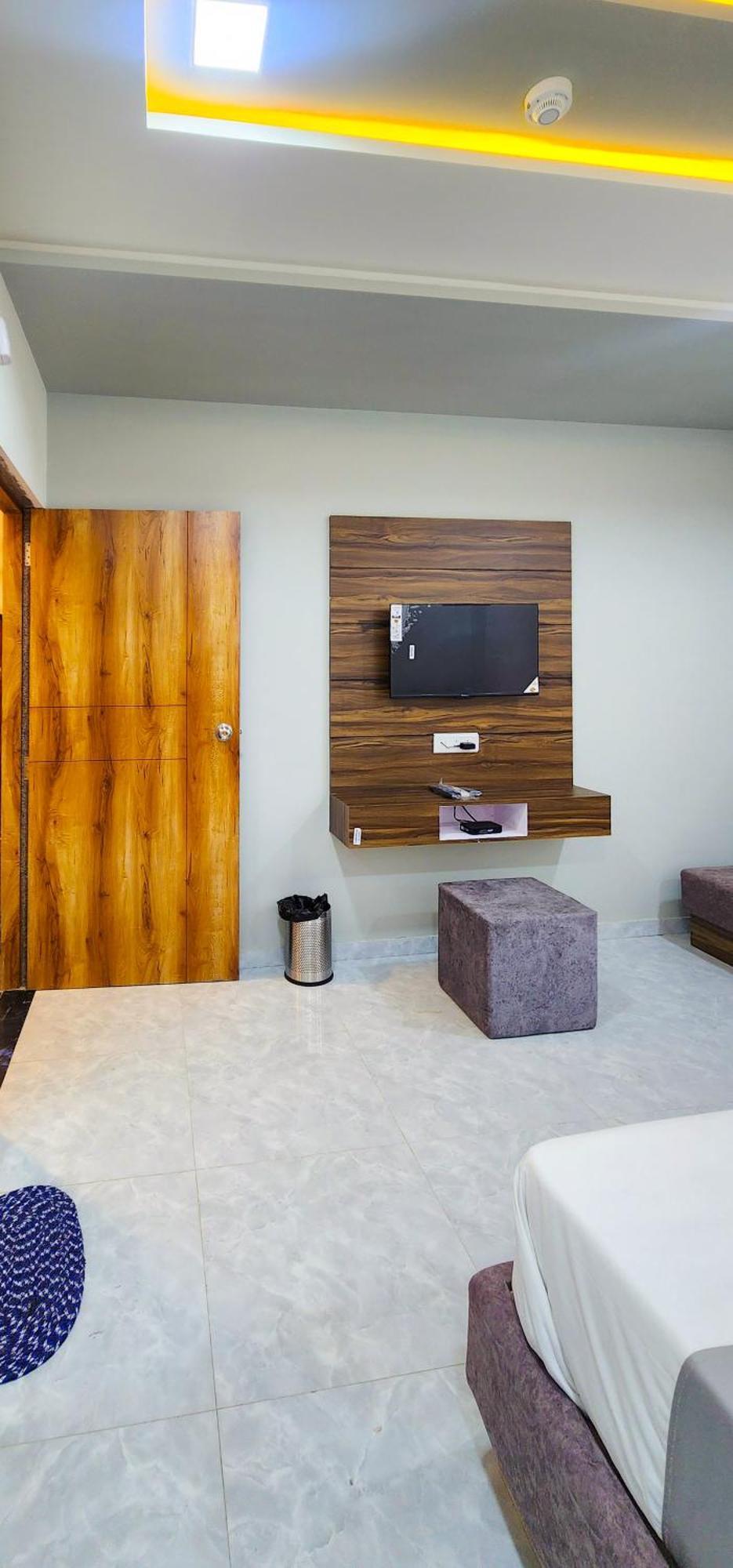 Hotel Nova Blue Ahmedabad Eksteriør bilde
