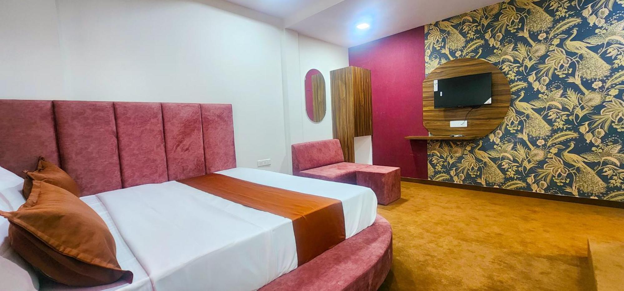 Hotel Nova Blue Ahmedabad Eksteriør bilde